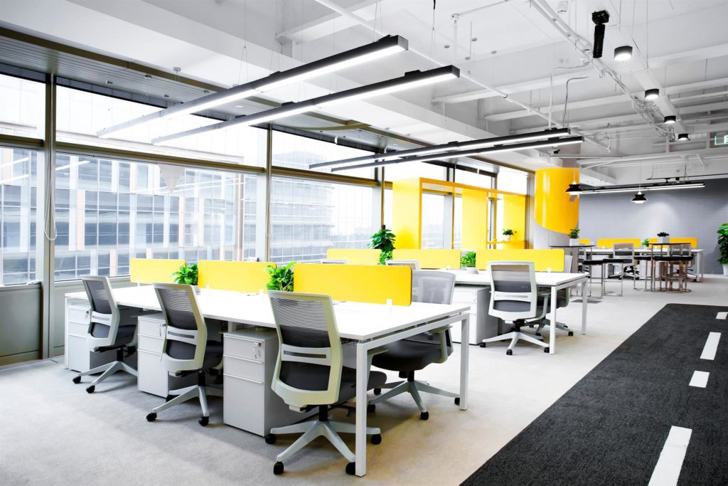 Les bureaux de demain sont-ils déjà chez vous ?